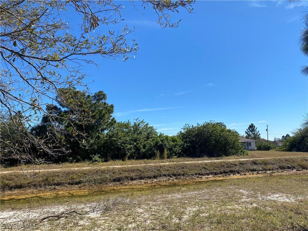 117 Hightower Ave., Lehigh Acres, FL 33973