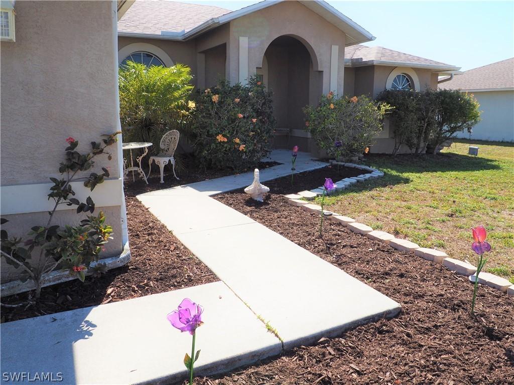 1910 SW 13th Ln., Cape Coral, FL 33991