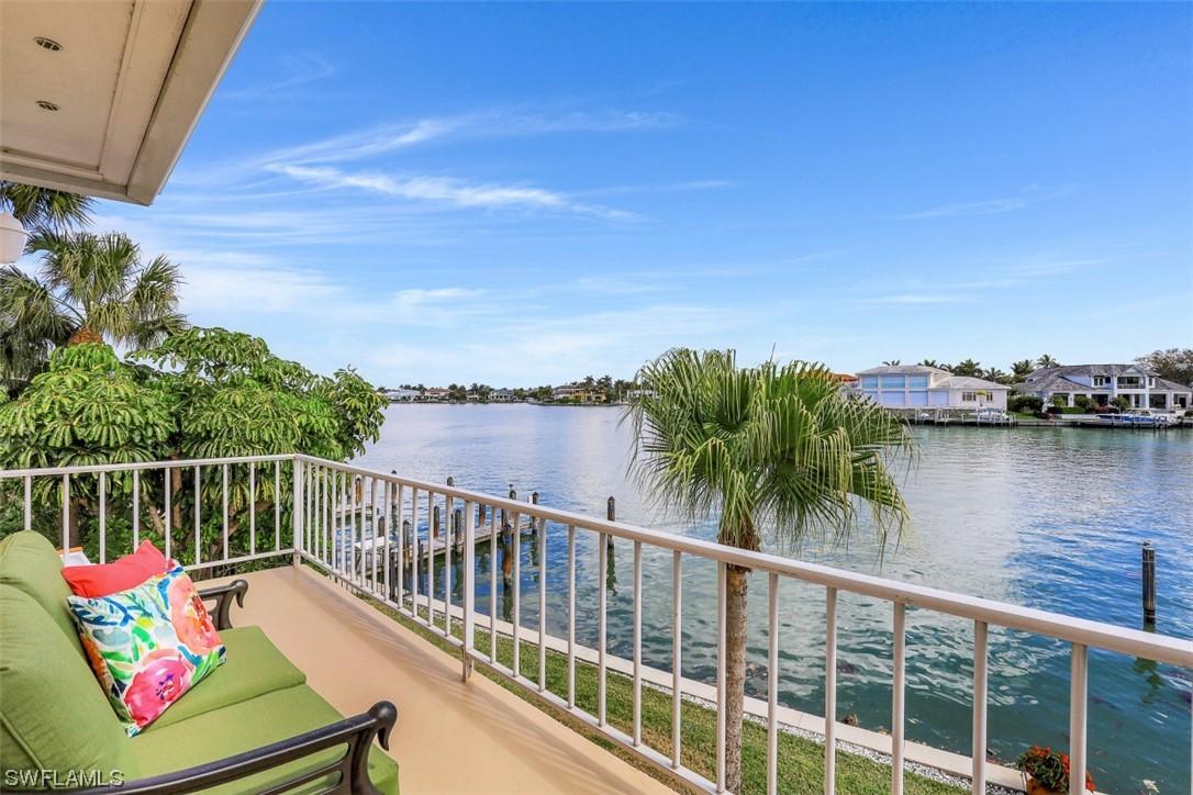 3070 Gulf Shore Blvd. #211, Naples, FL 34103