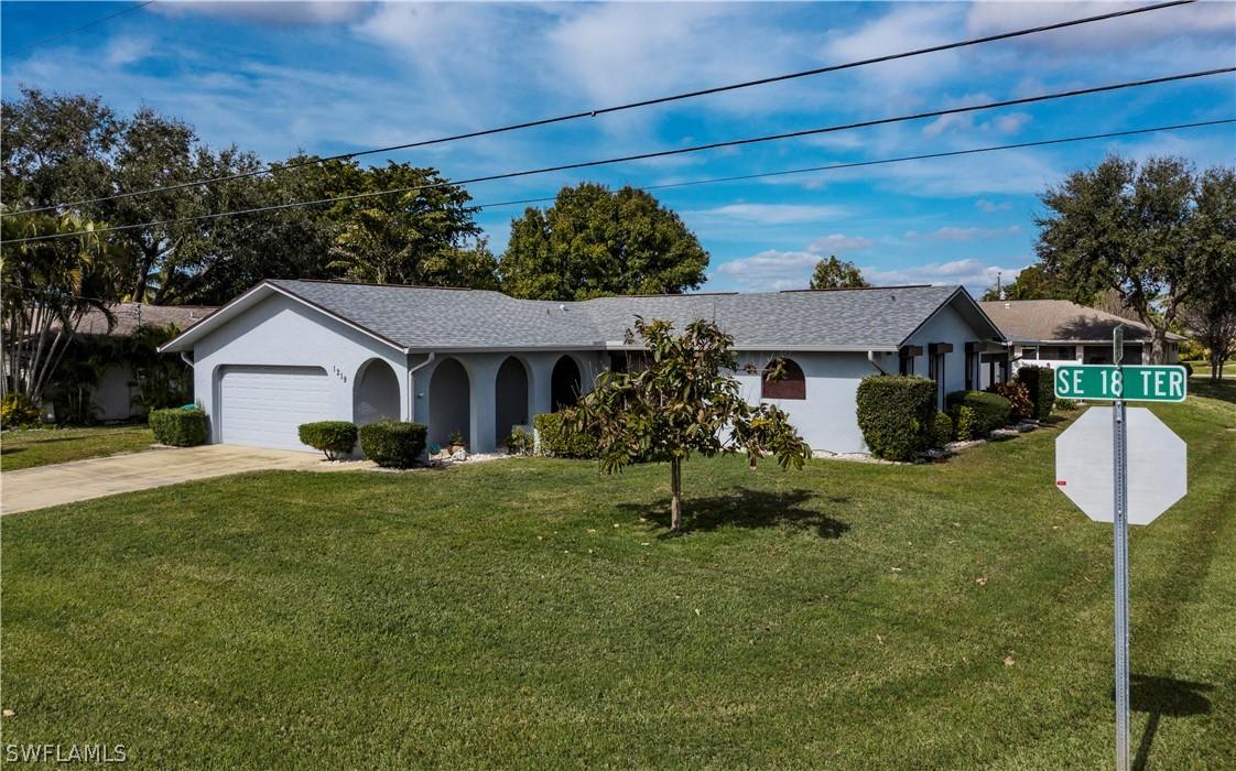 1219 SE 18th Ter., Cape Coral, FL 33990