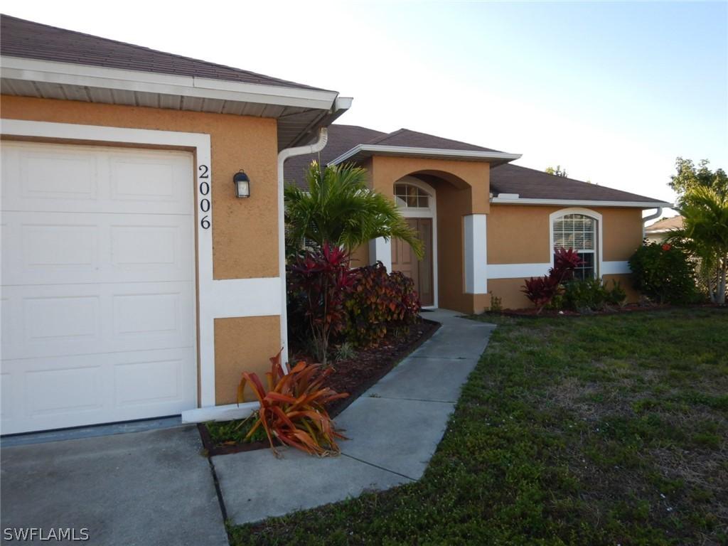 2006 NE 6th Pl., Cape Coral, FL 33909
