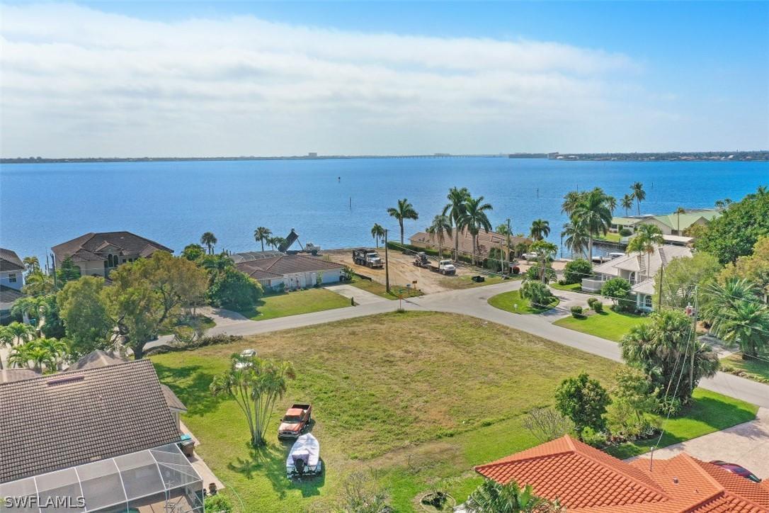 2413 SE 28th St., Cape Coral, FL 33904