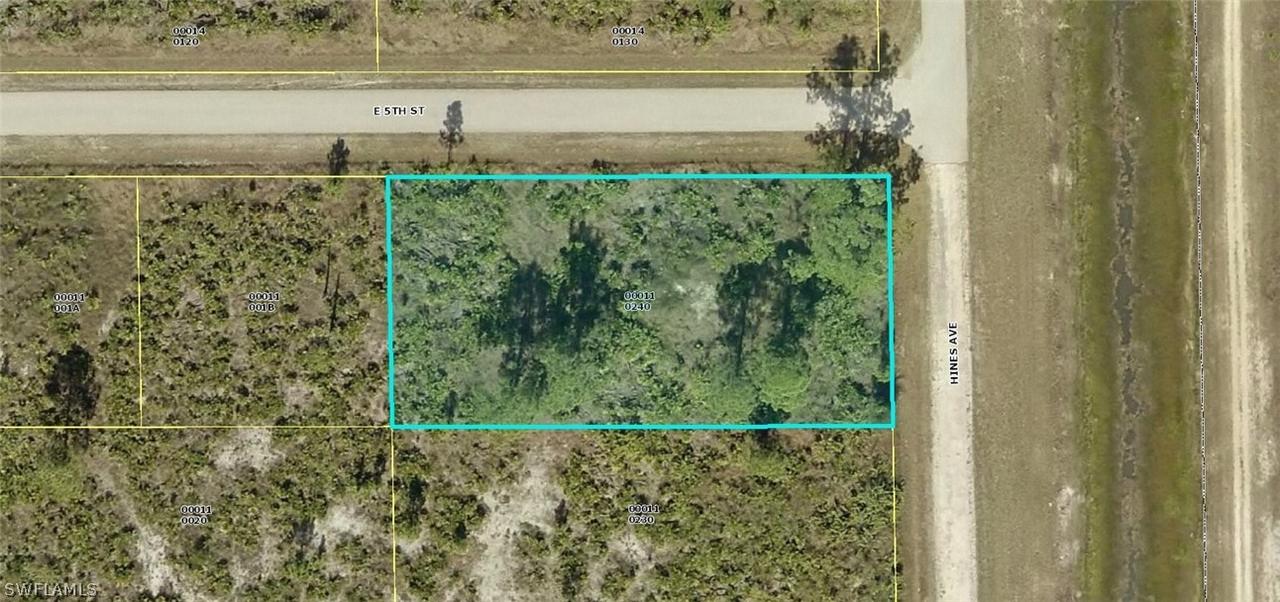 423 Hines Ave., Lehigh Acres, FL 33972