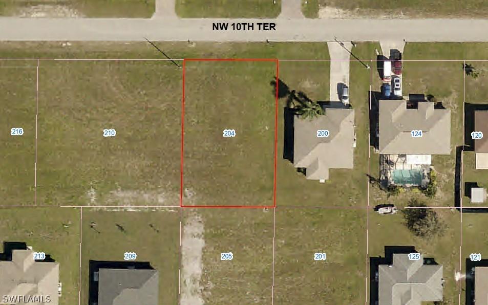 204 NW 10th Ter., Cape Coral, FL 33993
