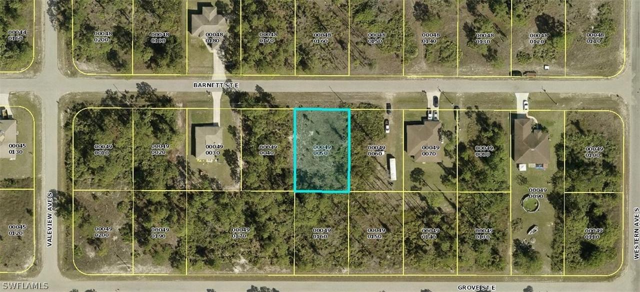 1070 Barnett St., Lehigh Acres, FL 33974