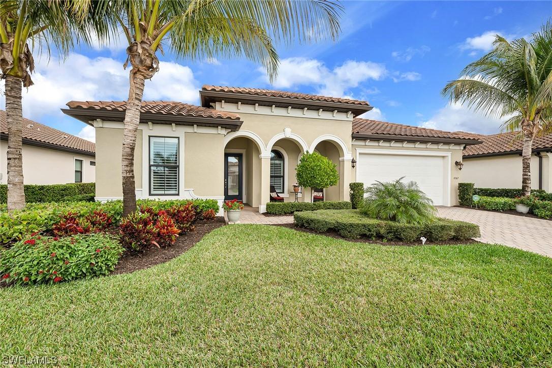 4567 Tamarind Way, Naples, FL 34119
