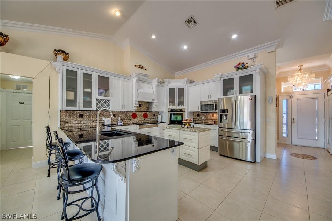 2523 NW Juanita Pl., Cape Coral, FL 33993