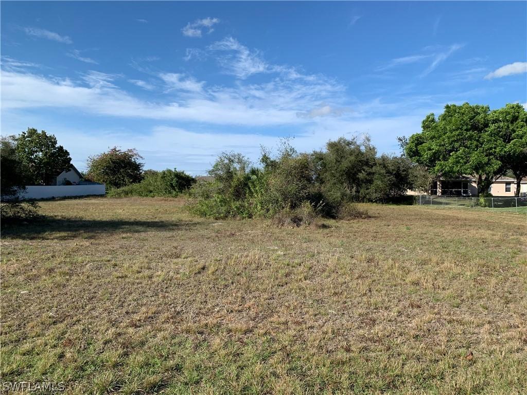 3912 6th St., Lehigh Acres, FL 33976