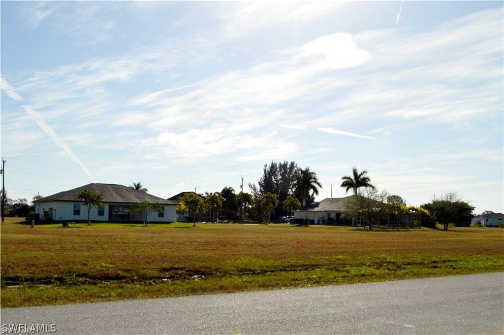 2309 NW 38th Pl., Cape Coral, FL 33993