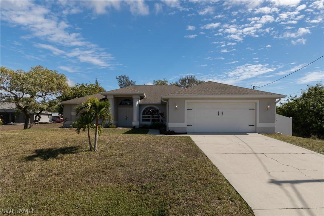 211 SW 9th Pl., Cape Coral, FL 33991