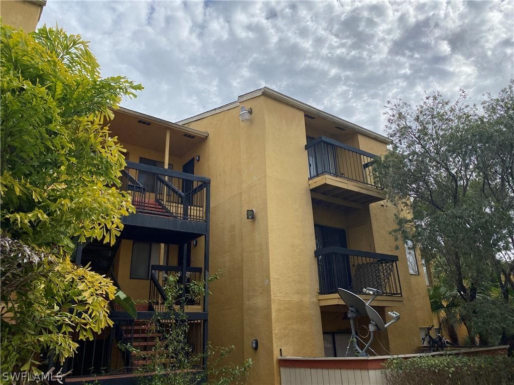 2875 Winkler Ave. #520, Fort Myers, FL 33916