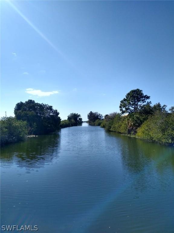 10 NW 20th St., Cape Coral, FL 33993