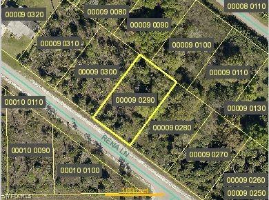 2704 Rena Ln., Lehigh Acres, FL 33971