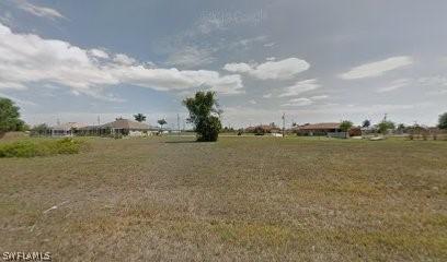 204 NW 28th Ter., Cape Coral, FL 33993