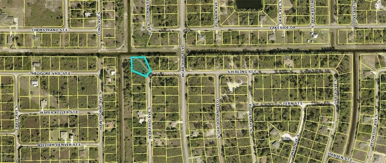 901 Sterling St., Lehigh Acres, FL 33974