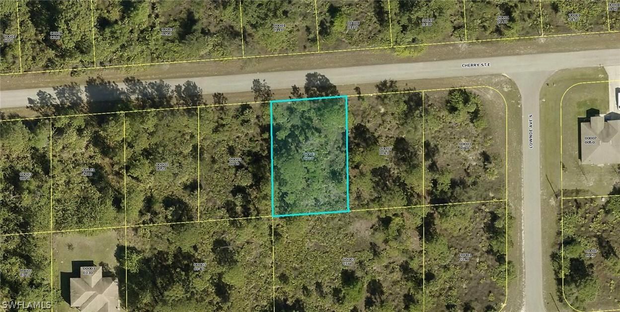 1128 Cherry St., Lehigh Acres, FL 33974