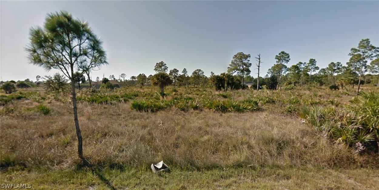 913 Lake Ave., Lehigh Acres, FL 33972