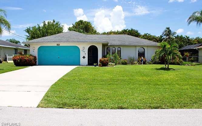 238 SW 46th Ter., Cape Coral, FL 33914