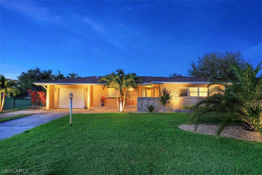 1229 SE 27th Ter., Cape Coral, FL 33904