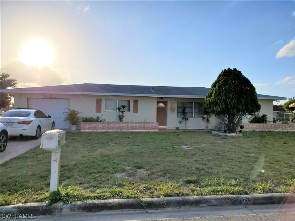 516 Pennview Ave., Lehigh Acres, FL 33936