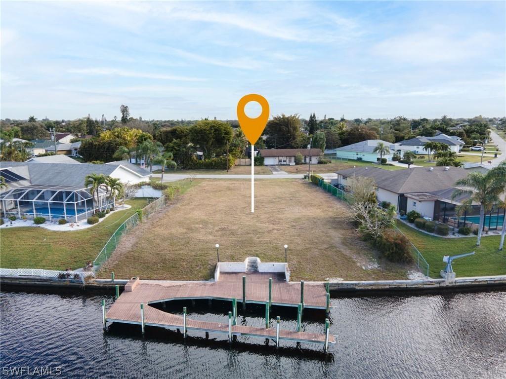 3524 SE 10th Pl., Cape Coral, FL 33904