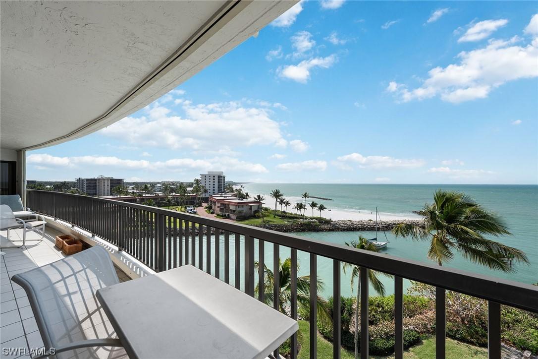 2351 Gulf Shore Blvd. #705, Naples, FL 34103