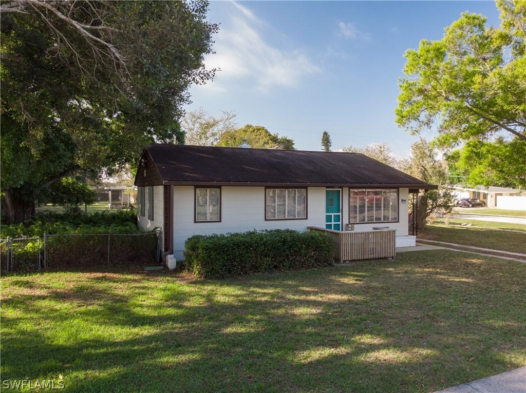 1532 Jefferson Ave., Fort Myers, FL 33901