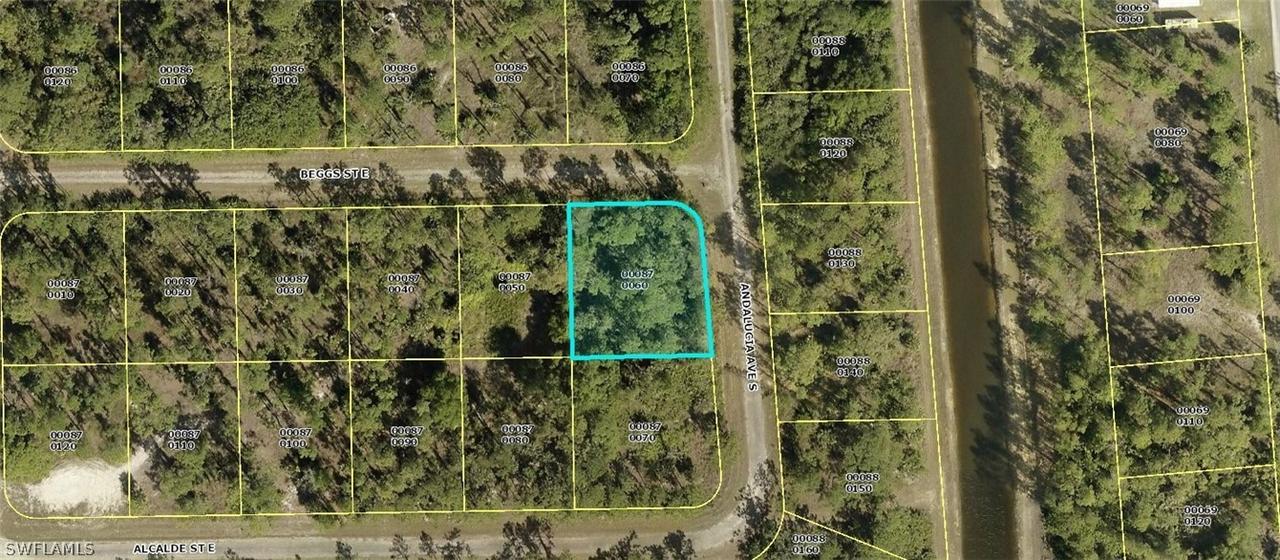 1068 Beggs St., Lehigh Acres, FL 33974