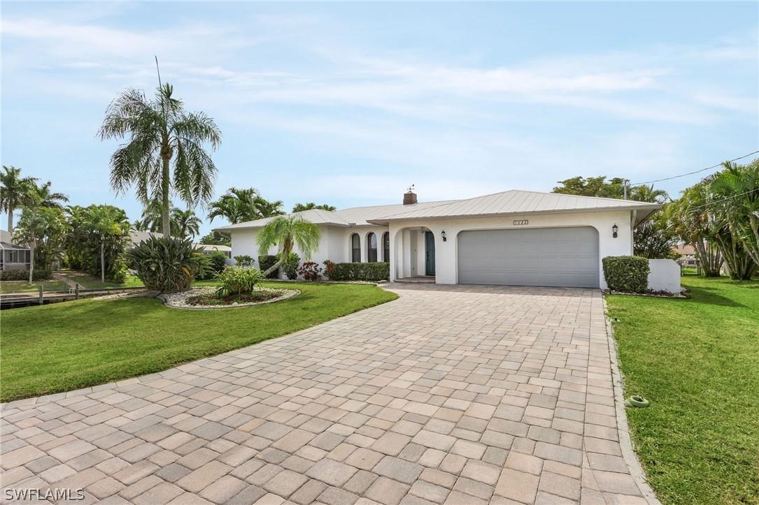 1028 SE 14th Ter., Cape Coral, FL 33990