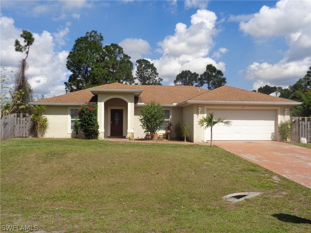 1137 Dutchess St., Lehigh Acres, FL 33974