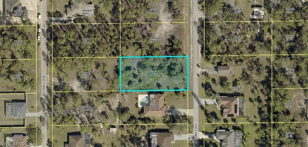 711 James Ave., Lehigh Acres, FL 33936
