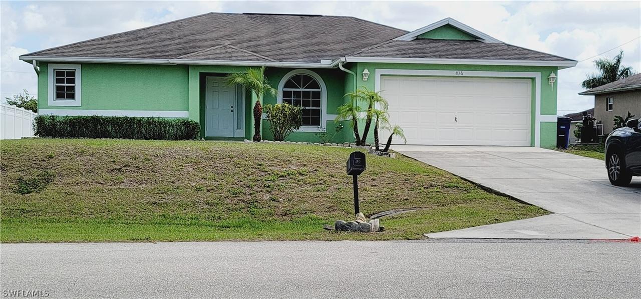 816 Adeline Ave., Lehigh Acres, FL 33971