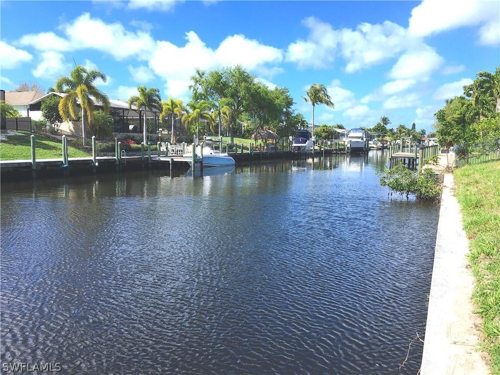 1830 SE 9th Ter., Cape Coral, FL 33990