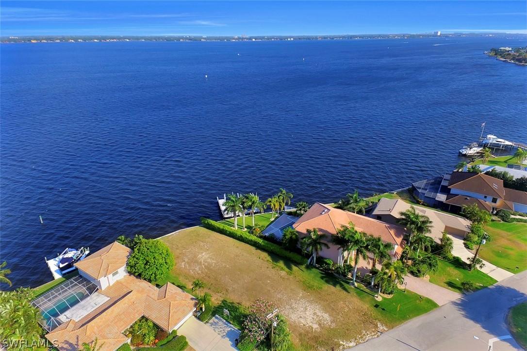 2929 SE 22nd Pl., Cape Coral, FL 33904