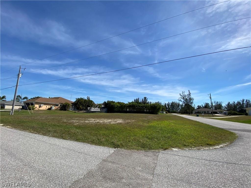 1815 NW 22nd Pl., Cape Coral, FL 33993