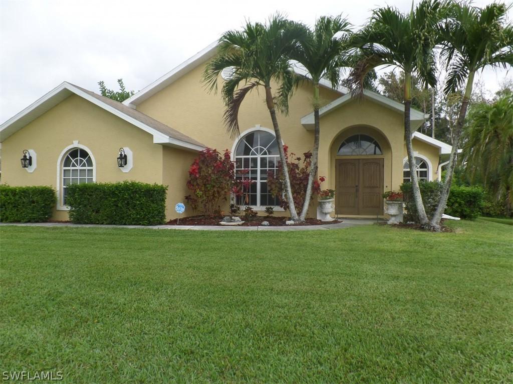 6581 Fairview St., Fort Myers, FL 33966