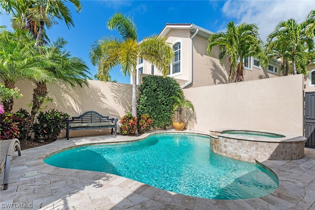 585 Broad Ave., Naples, FL 34102