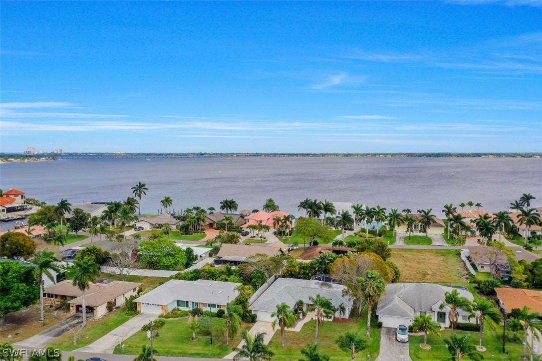 3315 SE 22nd Ave., Cape Coral, FL 33904