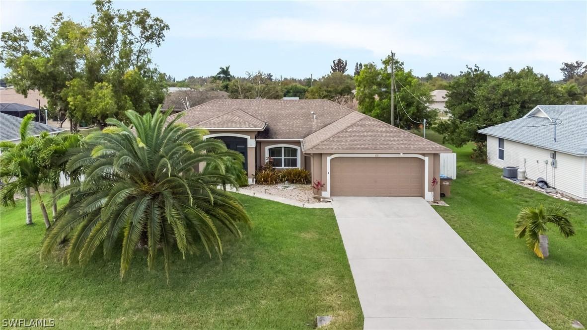 810 SW 10th Pl., Cape Coral, FL 33991