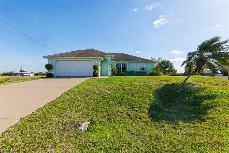 2734 NW 10th Ter., Cape Coral, FL 33993