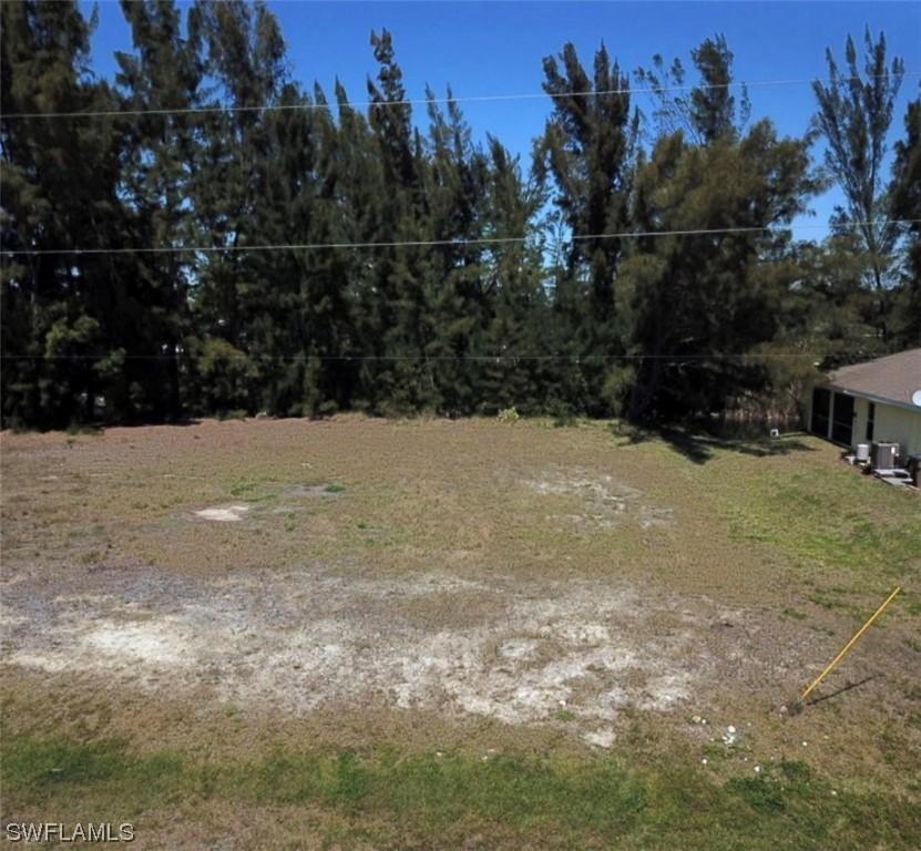 521 SW 26th Ter., Cape Coral, FL 33914
