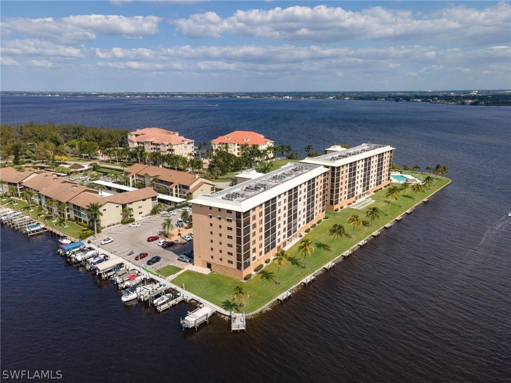 4260 SE 20th Pl. #207, Cape Coral, FL 33904