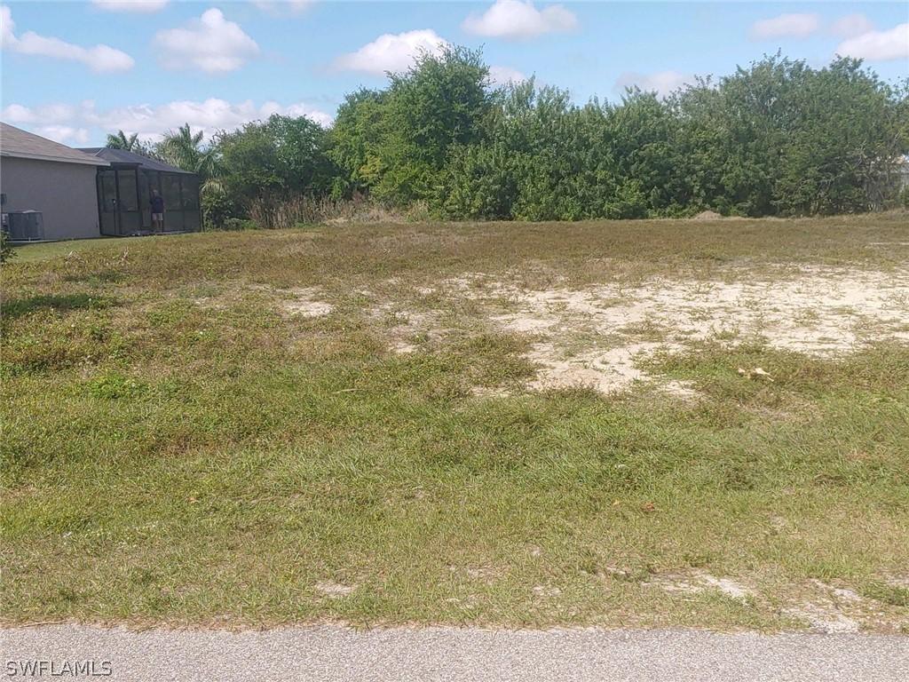 1104 SW 11th Pl., Cape Coral, FL 33991