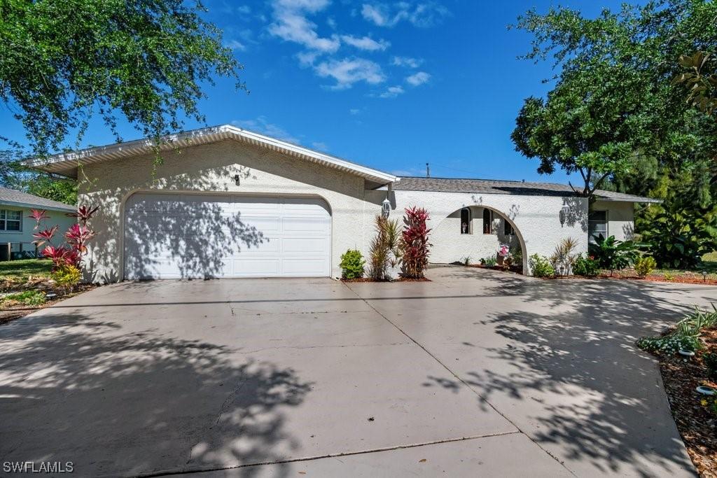 4016 Country Club Blvd., Cape Coral, FL 33904