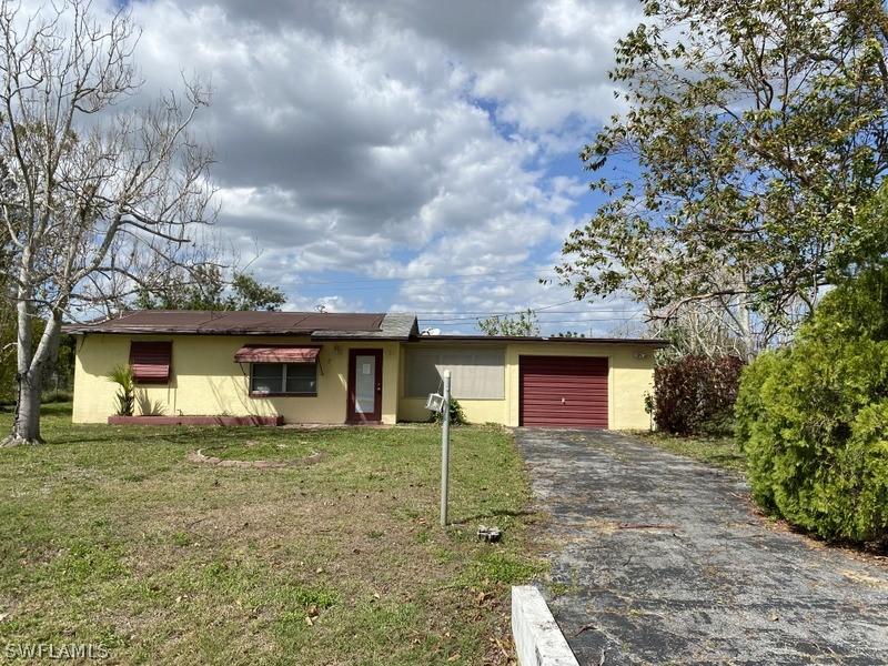 305 E Jersey Rd., Lehigh Acres, FL 33936