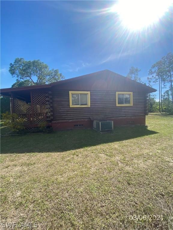 1219 Thompson Ave., Lehigh Acres, FL 33972