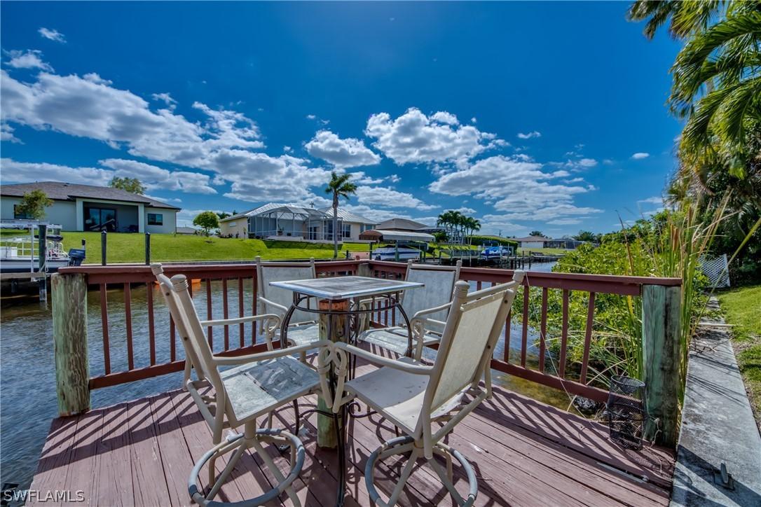 1208 SE 13th Ter., Cape Coral, FL 33990