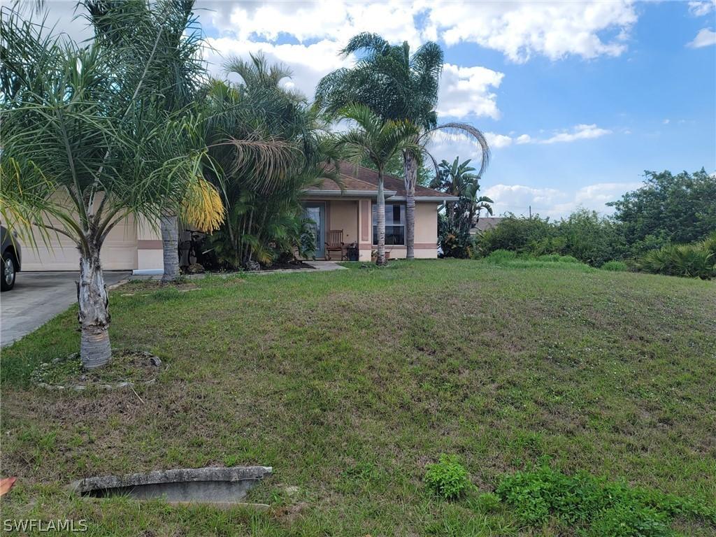 903 Rita Ave., Lehigh Acres, FL 33971