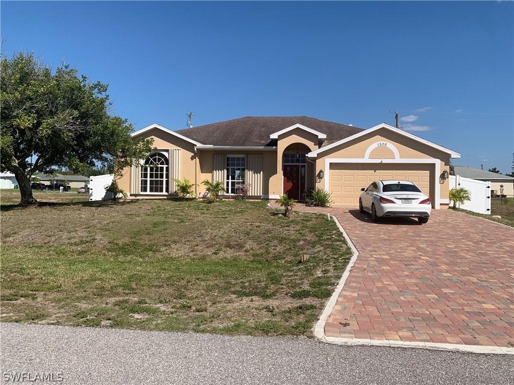 1305 SW 11th Pl., Cape Coral, FL 33991