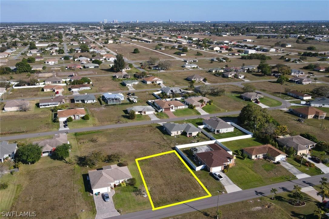 829 NE 6th Ave., Cape Coral, FL 33909